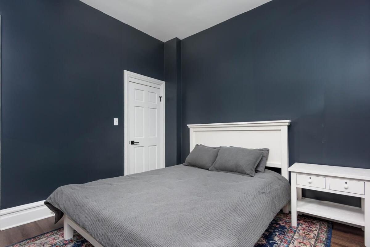 Flats On Front - Riverfront Gem Fast Wi-fi 2f *